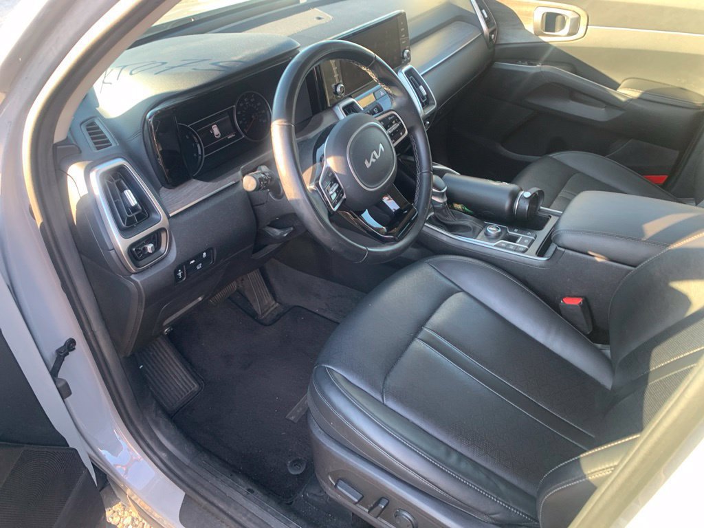 Certified 2022 Kia Sorento EX FWD image 10