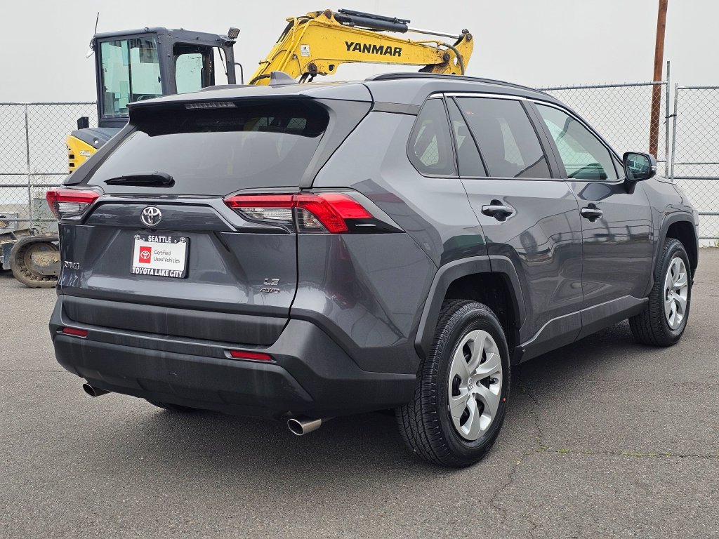 Certified 2021 Toyota RAV4 LE AWD/4WD image 7