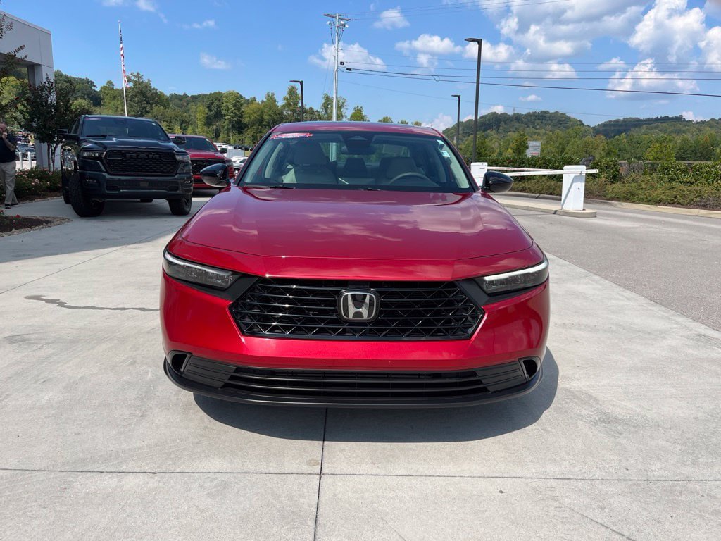 Used 2025 Honda Accord SE image 31