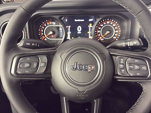 New 2026 Jeep Gladiator Mojave AWD/4WD image 14