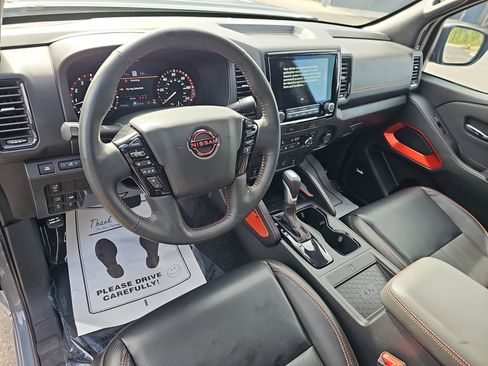 Used 2024 Nissan Frontier PRO-4X w/ Pro Premium Package image 16