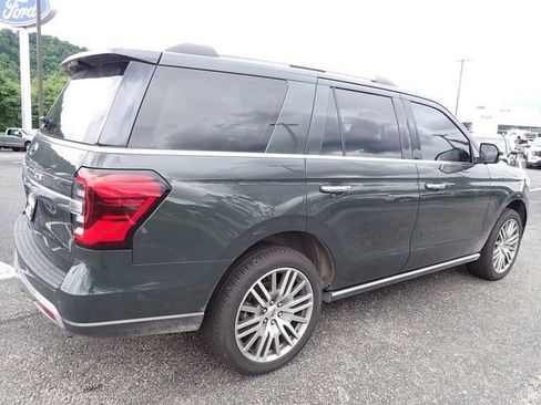 Used 2022 Ford Expedition Limited AWD/4WD image 8