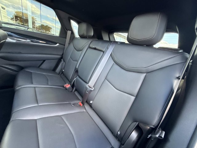 Certified 2024 Cadillac XT5 Premium Luxury w/ LPO, Floor Liner Package AWD/4WD image 31