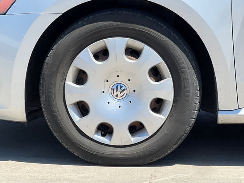 Used 2012 Volkswagen Passat 2.5 S FWD image 12