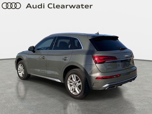 Used 2023 Audi Q5 2.0T Premium w/ Convenience Package AWD/4WD image 2