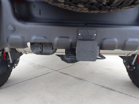 Used 2024 Jeep Wrangler Unlimited AWD/4WD image 27