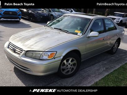 Used 2001 Toyota Camry LE