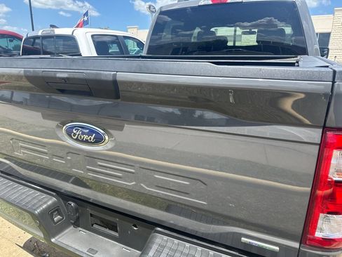 Used 2021 Ford F150 XL w/ STX Appearance Package RWD image 5