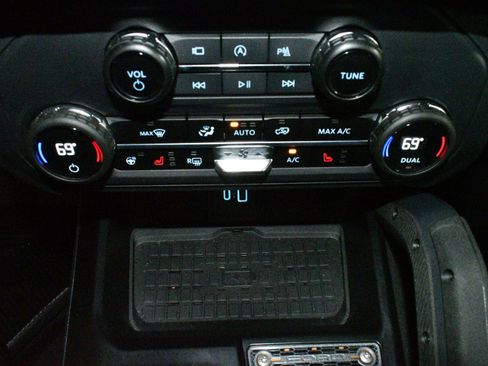 Used 2024 Ford Bronco Raptor AWD/4WD image 32
