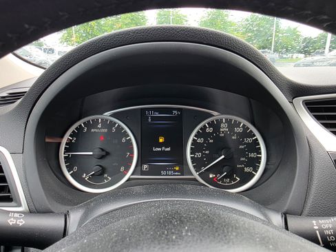 Used 2018 Nissan Sentra SV FWD image 17