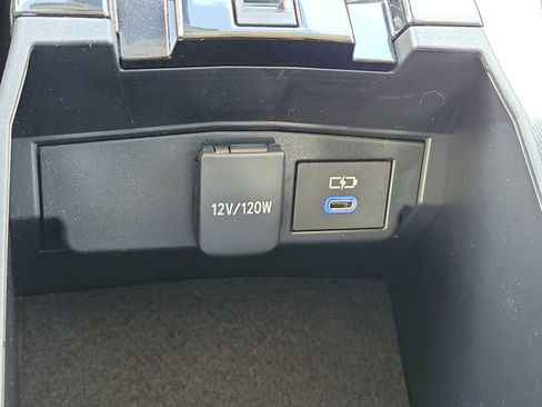 Used 2022 Toyota Corolla LE FWD image 28