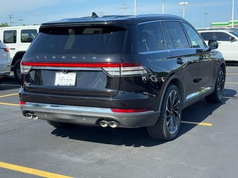 Used 2023 Lincoln Aviator Reserve w/ Equipment Group 201A AWD/4WD image 3