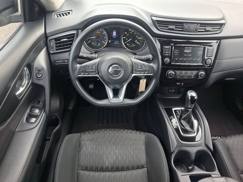 Used 2018 Nissan Rogue S AWD/4WD image 11