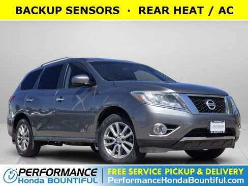 Used 2016 Nissan Pathfinder SV AWD/4WD image 1