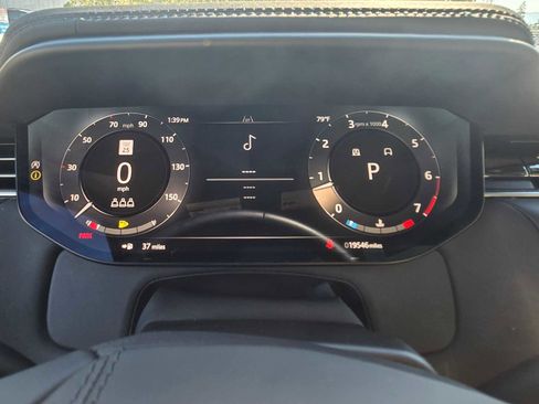 Used 2024 Land Rover Range Rover Sport SE image 28