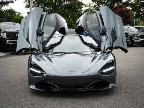 Used 2018 McLaren 720S Luxury RWD image 5