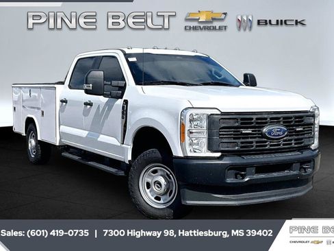 Used 2023 Ford F350 XL AWD/4WD image 1