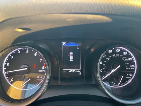 Used 2021 Toyota Camry SE image 19