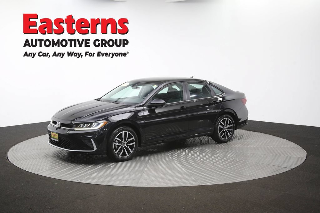 Used 2025 Volkswagen Jetta SE FWD image 58