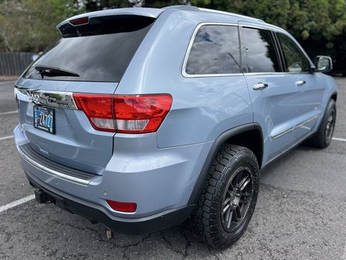 Used 2012 Jeep Grand Cherokee Overland Summit AWD/4WD image 5