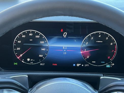 New 2026 Mercedes-Benz GLB 250 4MATIC image 15