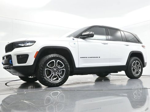 Used 2022 Jeep Grand Cherokee Trailhawk AWD/4WD image 49