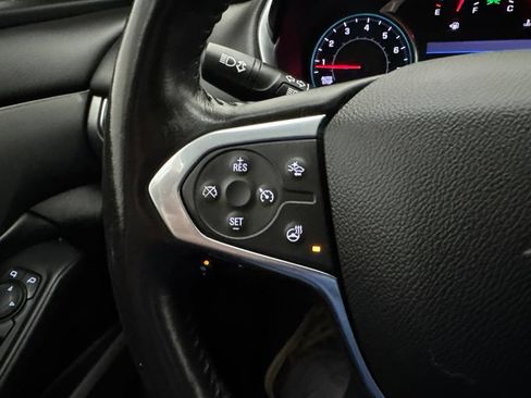Used 2021 Chevrolet Traverse LT FWD image 37