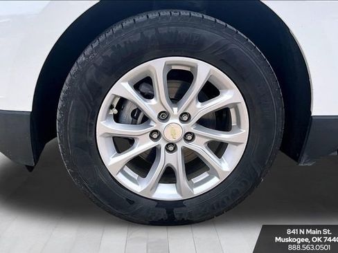 Used 2018 Chevrolet Equinox LS FWD image 32
