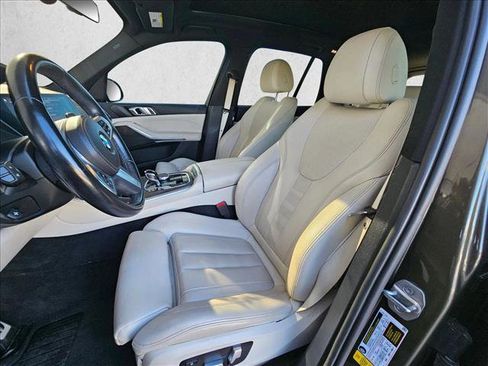 Used 2022 BMW X5 sDrive40i w/ M Sport Package image 19
