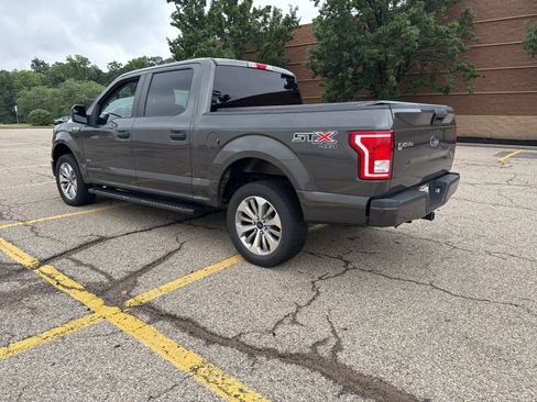 Used 2017 Ford F150 XL w/ Equipment Group 101A Mid AWD/4WD image 18