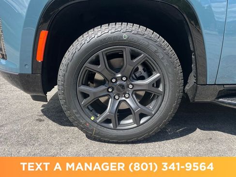 New 2026 Jeep Grand Wagoneer 4WD image 23