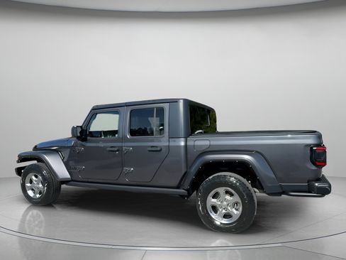 Used 2021 Jeep Gladiator Sport image 17