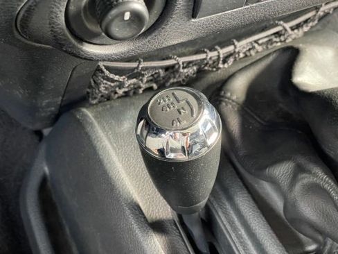 Used 2018 Jeep Wrangler Unlimited Sport S AWD/4WD image 25