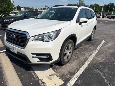 Used 2019 Subaru Ascent Premium AWD/4WD image 2