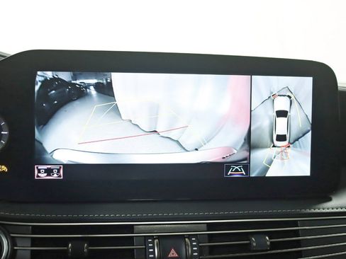 Used 2021 Lexus LS 500 AWD w/ Luxury Package image 19