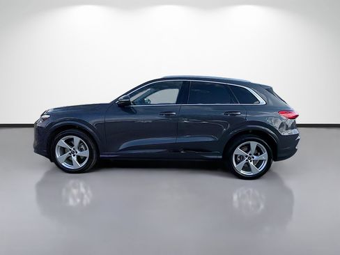 Certified 2025 Audi Q5 Prestige image 6