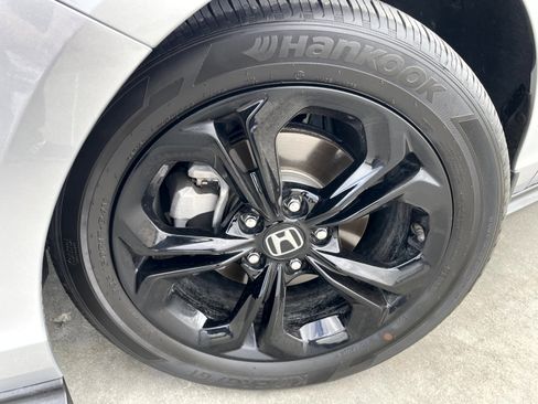 Used 2025 Honda Accord SE image 6