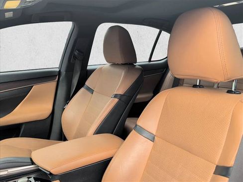 Used 2017 Lexus GS 350 F Sport RWD image 11
