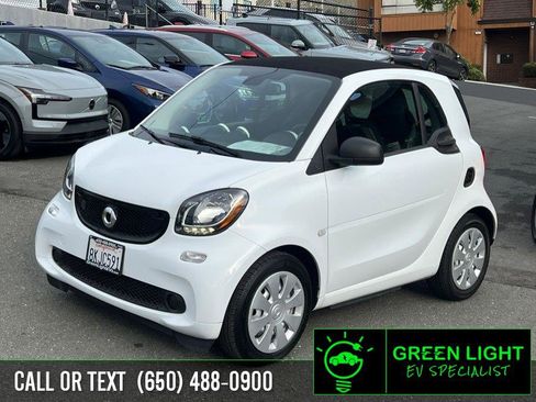 Used 2019 smart fortwo electric drive image 1