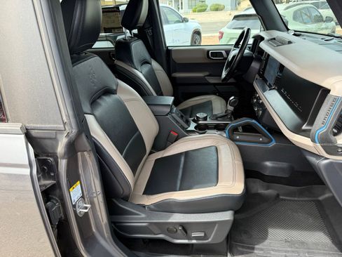 Used 2022 Ford Bronco Wildtrak AWD/4WD image 37