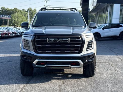 New 2026 GMC Yukon AT4 Ultimate w/ LPO, Floor Liner Package AWD/4WD image 17