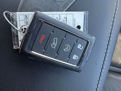 New 2025 Jeep Grand Cherokee L Altitude image 33