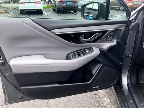 Used 2020 Subaru Legacy Limited image 9