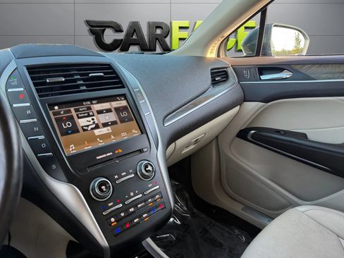 Used 2019 Lincoln MKC Reserve w/ MKC Climate Package AWD/4WD image 37