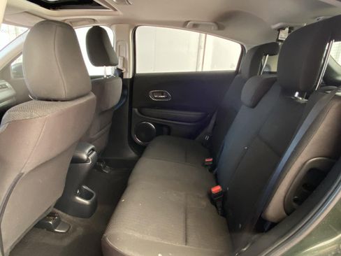 Used 2018 Honda HR-V EX image 16