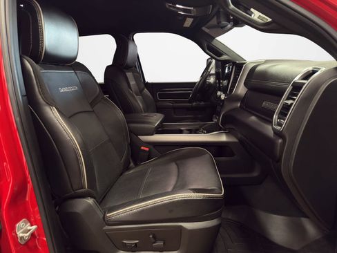 Used 2023 RAM 3500 Laramie w/ Night Edition image 34