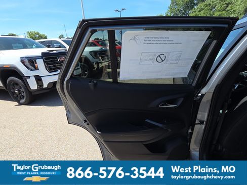New 2026 Chevrolet Trax LT w/ Driver Confidence Package FWD image 26