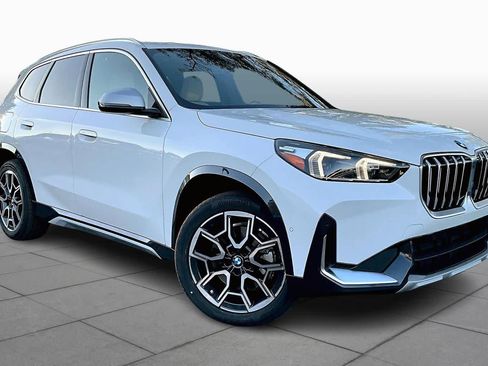 Certified 2023 BMW X1 xDrive28i w/ Convenience Package image 2