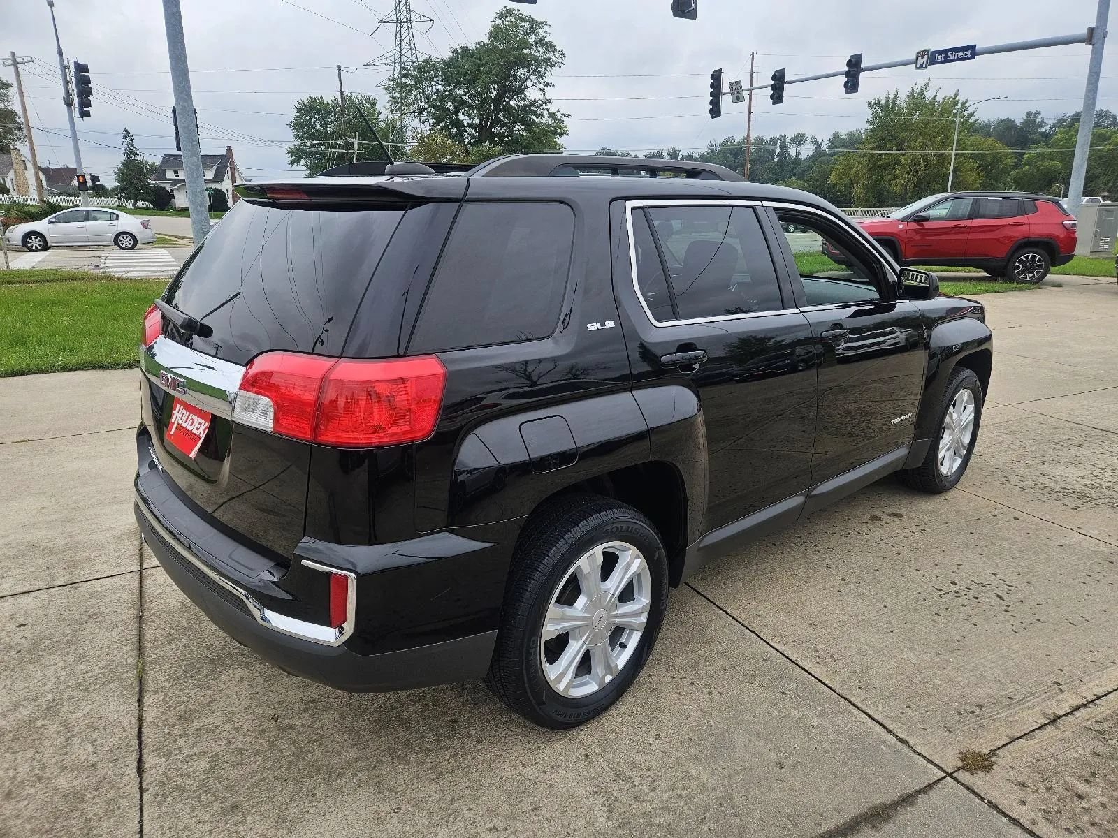 Used 2017 GMC Terrain SLE w/ Convenience Package FWD image 6