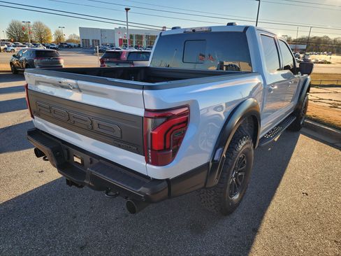 Used 2025 Ford F150 Raptor image 4